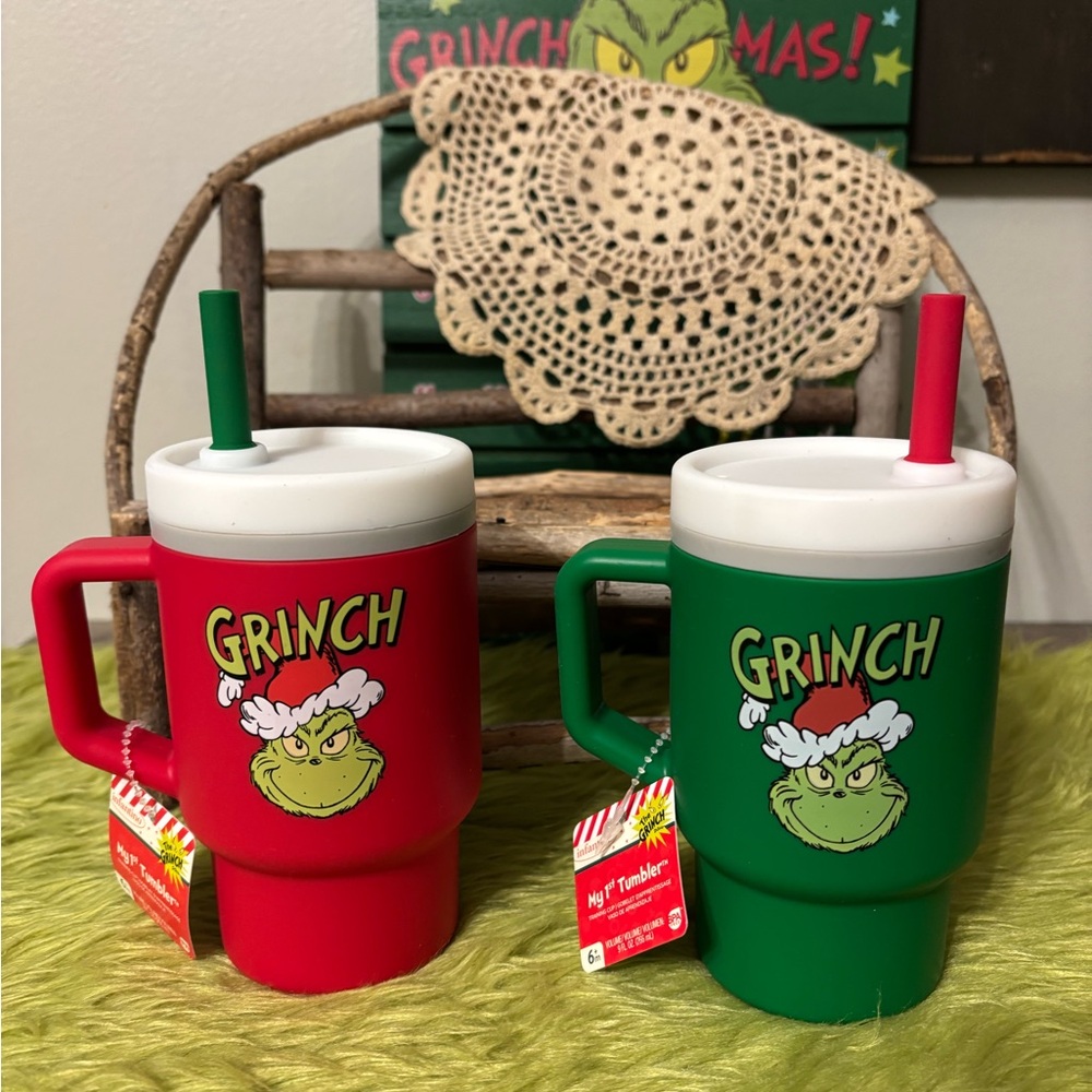 ONLY RED LEFT!  NEW Infantino My 1st Grinch TODDLER 9oz. Tumbler  W/Straw